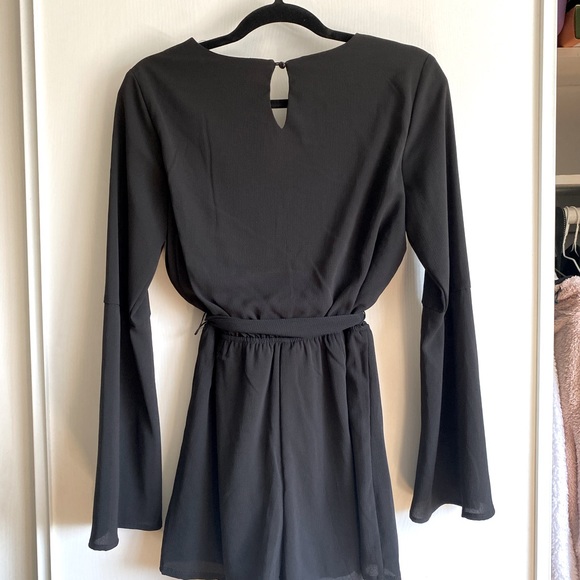 Lily Rose black shorts romper - Picture 5 of 5